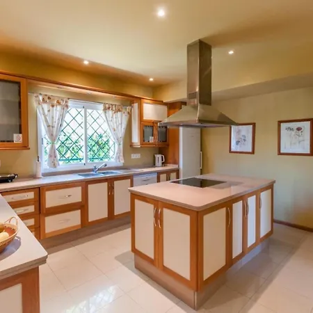With 6 Bedrooms In Сasa de vacaciones